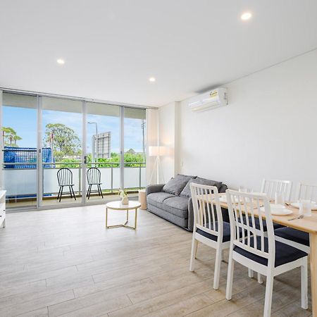 Liverpool Adorable 2Br Apt With Free Parking Warwick Farm Buitenkant foto