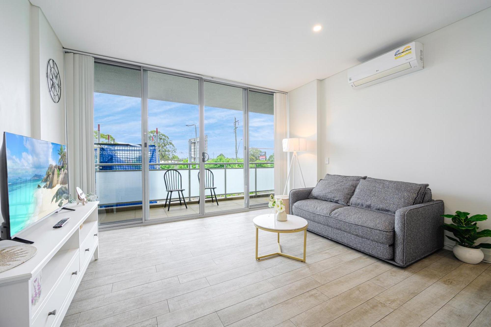 Liverpool Adorable 2Br Apt With Free Parking Warwick Farm Buitenkant foto