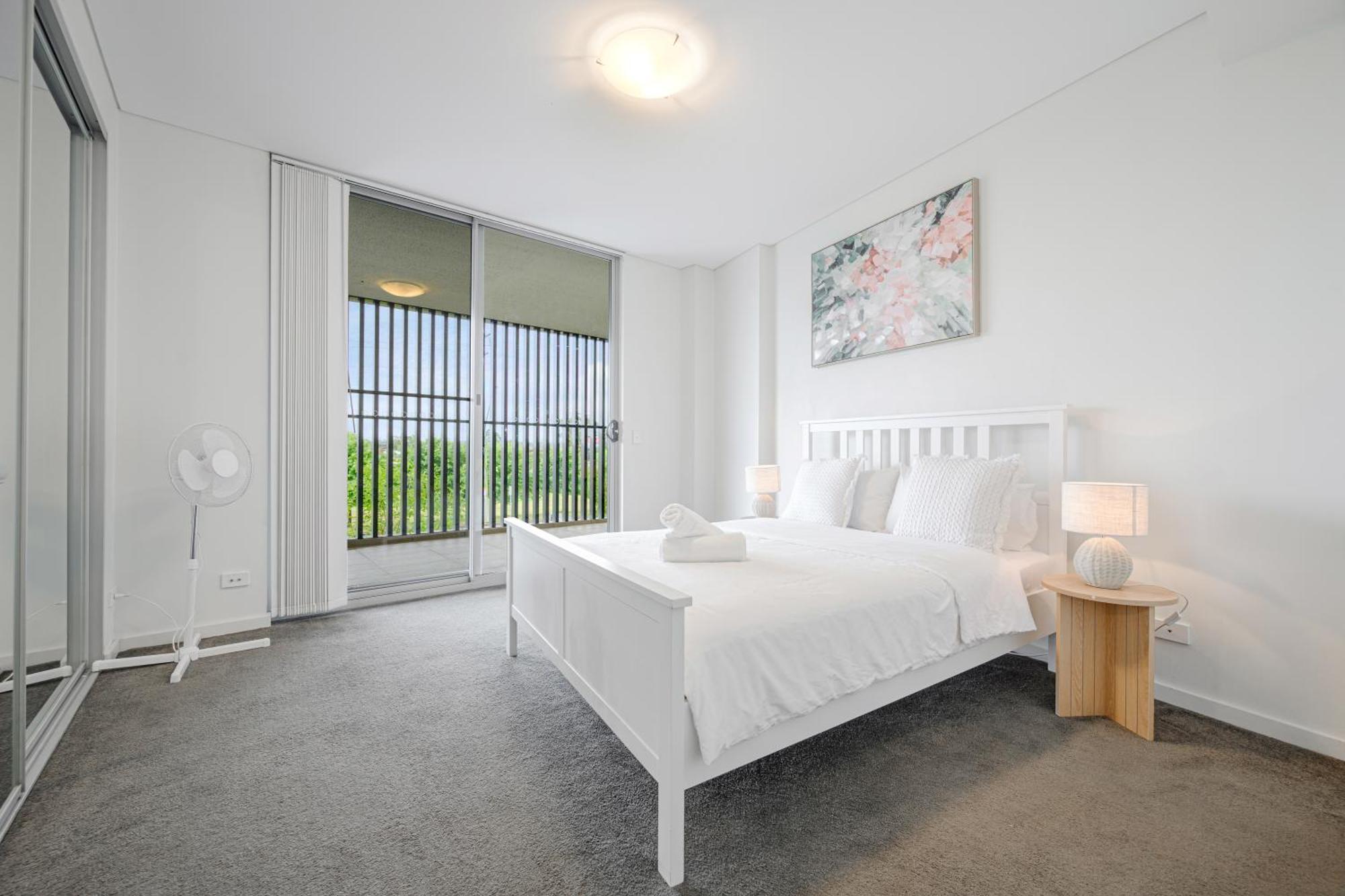 Liverpool Adorable 2Br Apt With Free Parking Warwick Farm Buitenkant foto