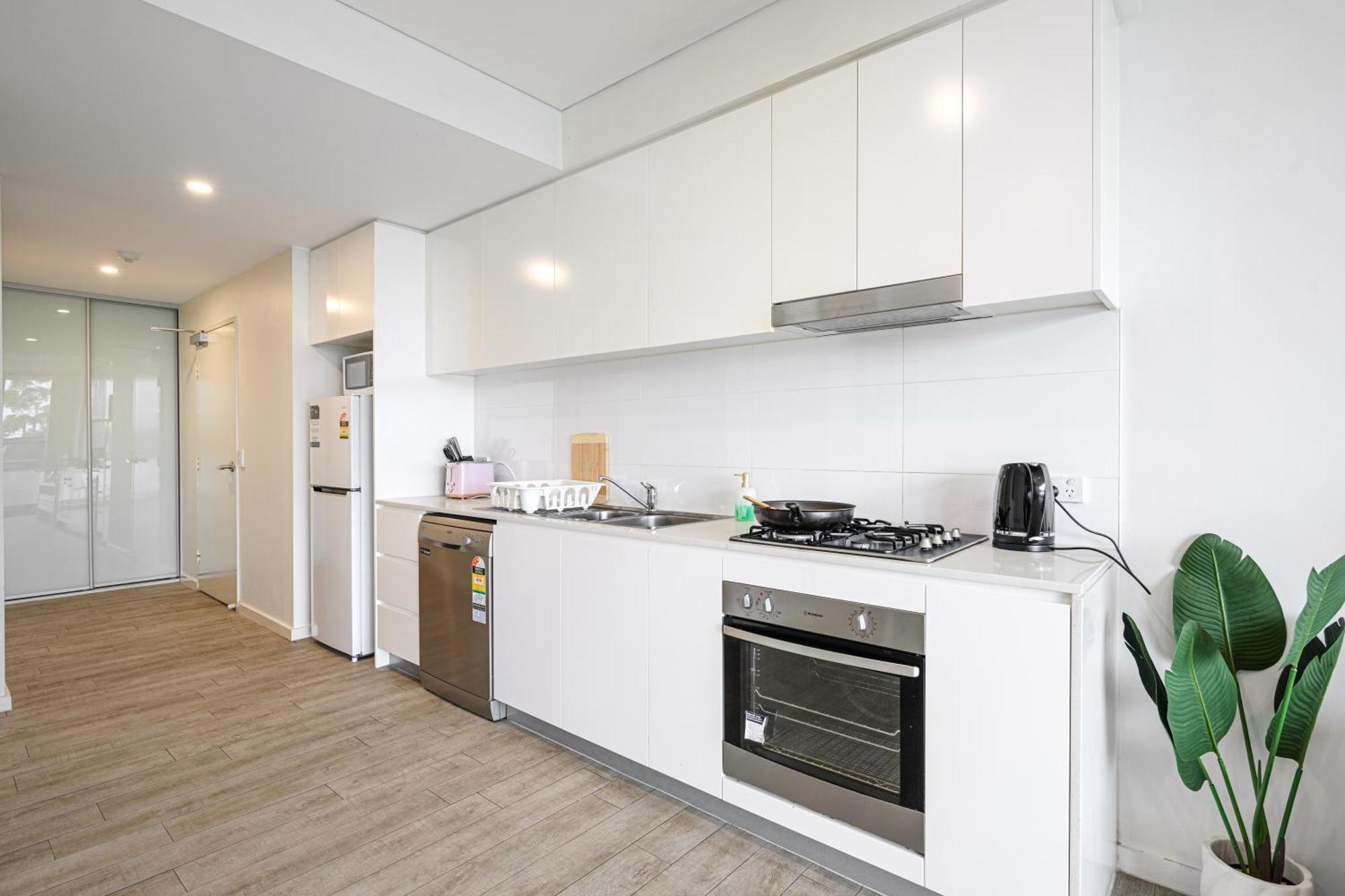 Liverpool Adorable 2Br Apt With Free Parking Warwick Farm Buitenkant foto